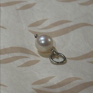 James Avery freshwater cultured pearl gemstone pendant! New never worn!